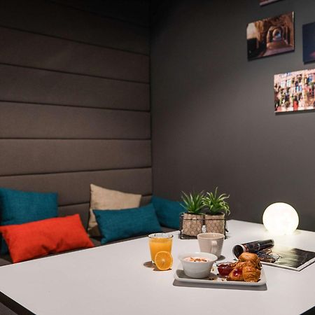 Hotel Ibis Styles Chalons En Champagne Centre Exterior foto