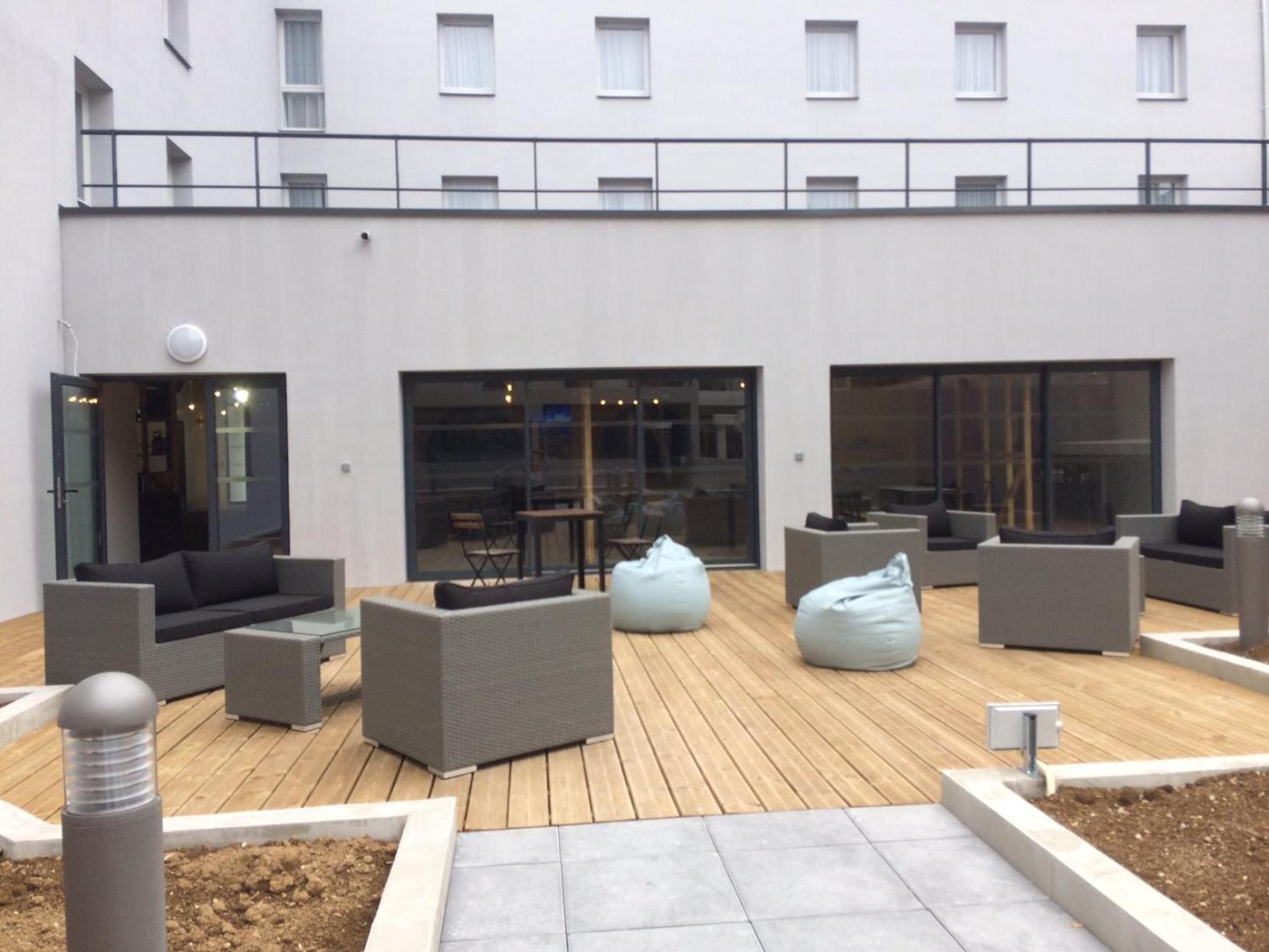 Hotel Ibis Styles Chalons En Champagne Centre Exterior foto