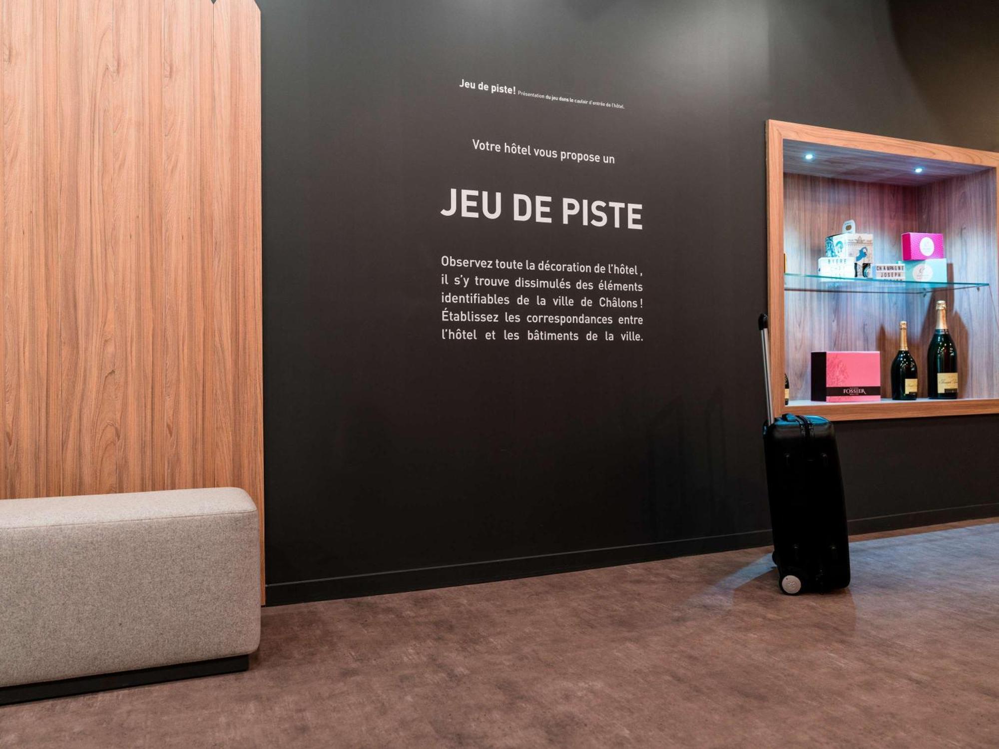 Hotel Ibis Styles Chalons En Champagne Centre Exterior foto