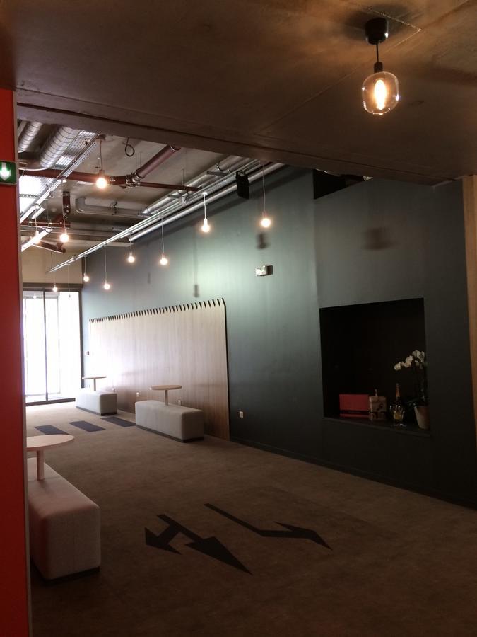 Hotel Ibis Styles Chalons En Champagne Centre Exterior foto